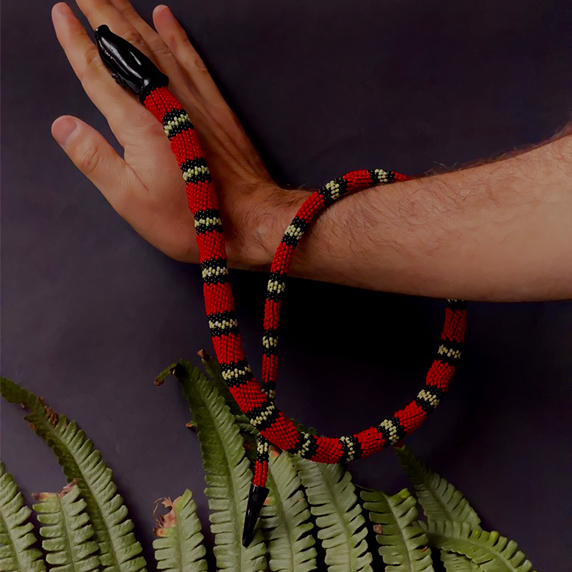 Collar M Coral Cola
